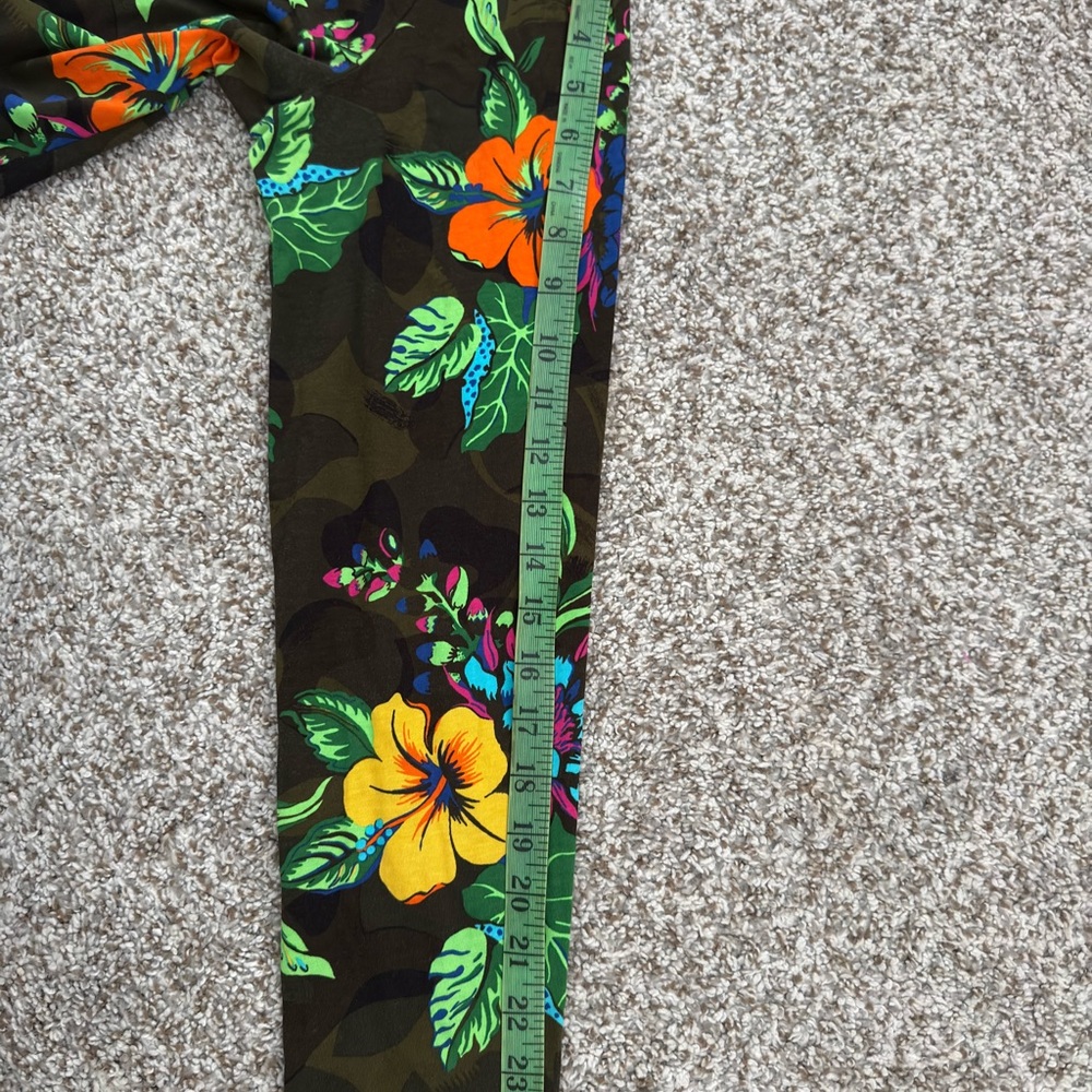 Polo Ralph Lauren Brown Hoodie with Vibrant Floral Print Size Medium - Picture 6 of 7